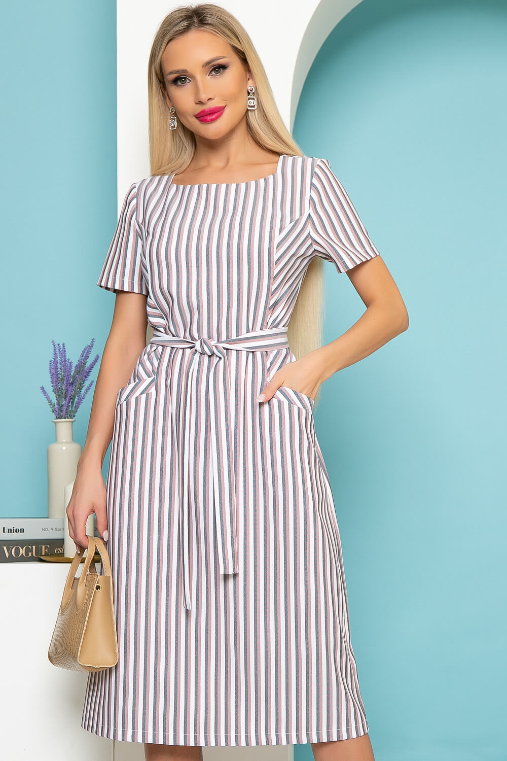 

Платье в полоску с поясом LT Collection, Розовый