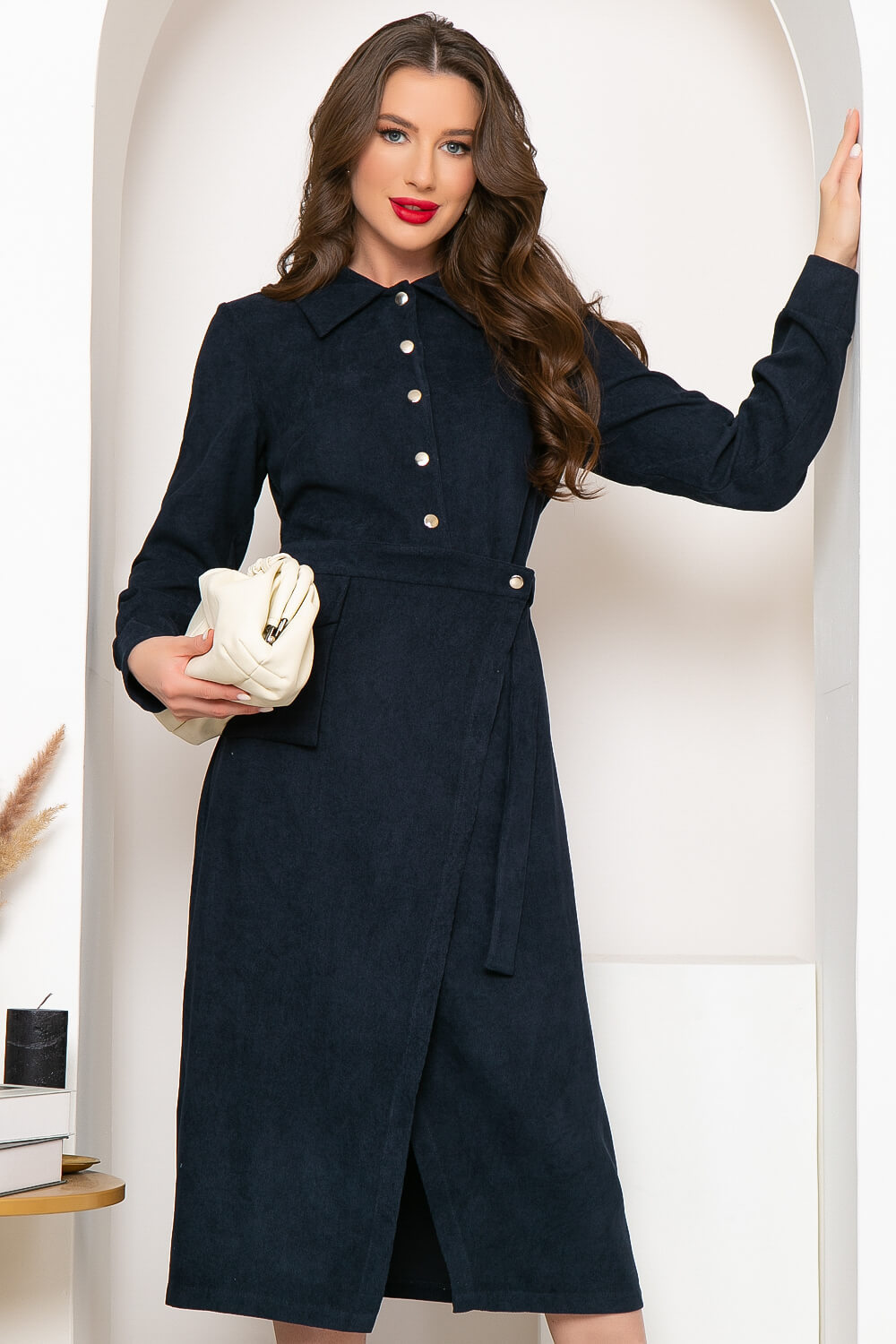 

Платье из микровельвета с юбкой на запах LT Collection, Синий