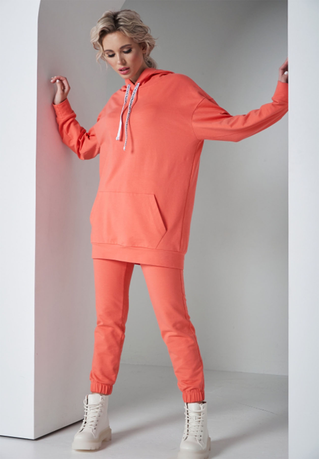 

Спортивный костюм Valentina, Коралловый