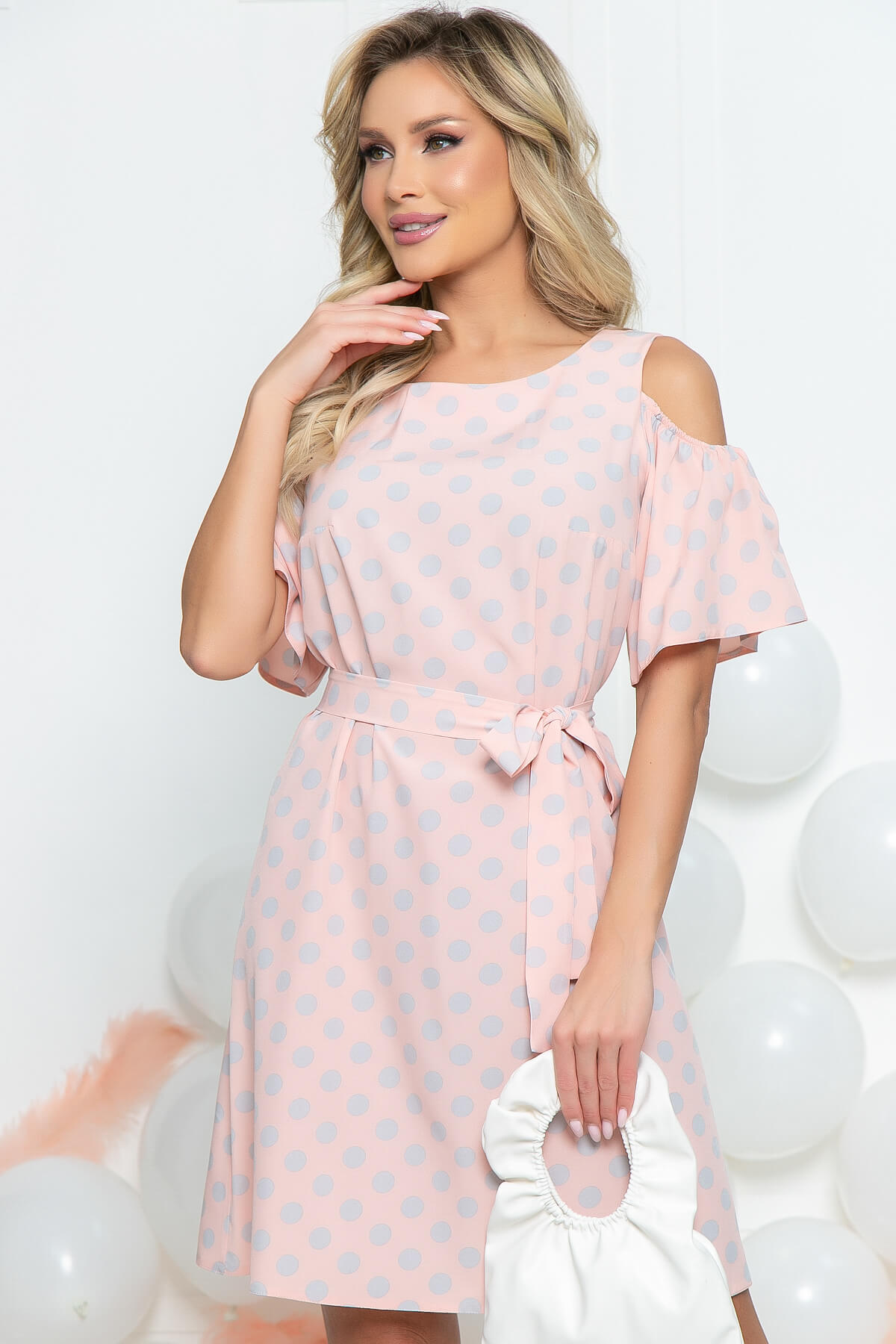 

Платье А-силуэта с вырезами на плечах LT Collection, Розовый